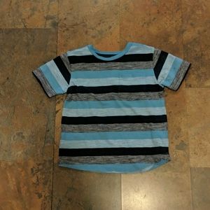 3T front pocket t-shirt